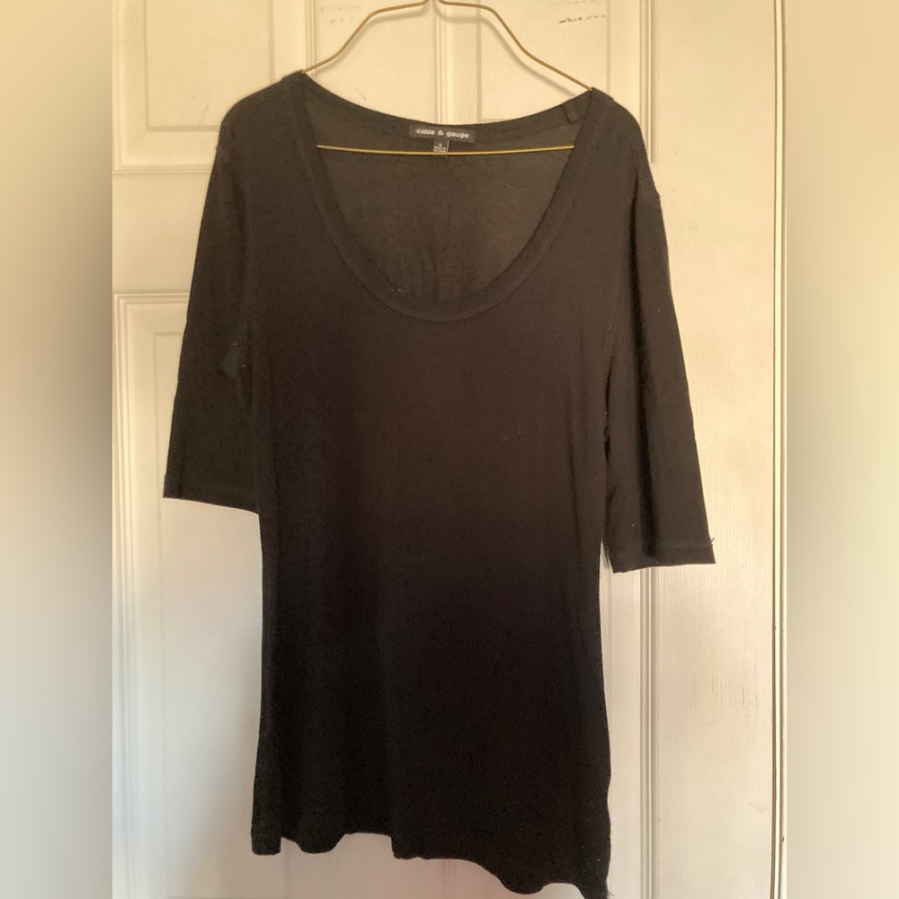 scoop neck half sleeve top
